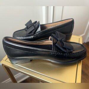 Bass Weejuns Jillian Black bow loafers Size 6.5